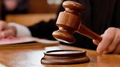 Bribe demand unproven, Rs 20 note no proof: SC acquits 2 After 30 years, SC acquits 2 accused of taking Rs 20 bribe