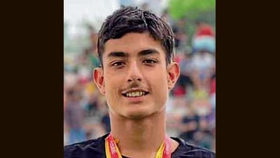 Ojas Sund trains under the guidance of his father, Madhav Sund, who is himself a national medallist. (HT Photo) Ojas Sund trains under the guidance of his father, Madhav Sund, who is himself a national medallist. (HT Photo)