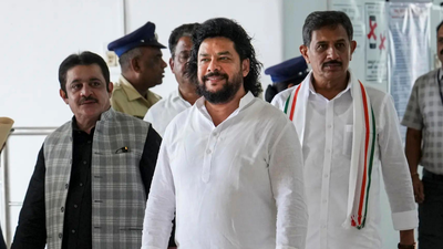 This is B Nagendra's second resignation in over two years. Two resignations, same scam: Why B Nagendra quit Karnataka cabinet again