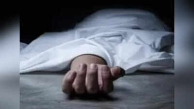 The woman, identified as Shiv Kumari, died at the spot (representative image) UP mother killed by train while trying to save son threatening suicide over liquor money