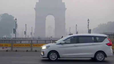 A thick layer of smog engulfs the India Gate and Kartavya Path as pollution level deteriorates, in New Delhi. Delhi pollution crackdown: Hotspots to be mapped, pending road works get Oct 31 deadline