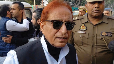 FIR has been registered against five people, including Samajwadi Party leader Azam Khan FIR registered against Azam Khan, four others over Hajj land irregularities