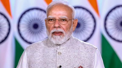 PM Modi hailed Isro and its scientists PM Modi praises Isro & its scientists at Paris summit, says agency has ‘earned global admiration for cost-effective missions’