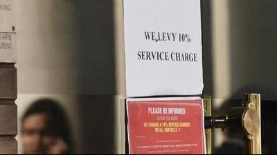 The commission also directed the restaurant to pay ₹5,000 to the consumer as compensation for mental agony, harassment and litigation expenses. (HT File) The commission also directed the restaurant to pay ₹5,000 to the consumer as compensation for mental agony, harassment and litigation expenses. (HT File)