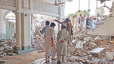 What began on Friday as a suicide blast at the compound’s perimeter gate rapidly developed into an active siege Toll rises to 31 as 22-hour standoff ends at Pakistan police line HQ