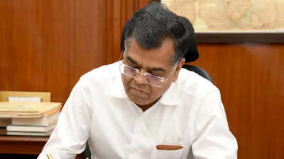 Cabinet secretary asks ministries to identify cases for withdrawal after decriminalisation of offences, as Centre moves to reduce over 3.5 lakh pending litigations Government asks ministries to identify cases that can be withdrawn