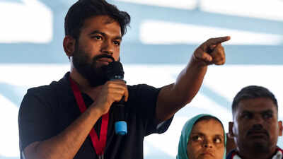 Abhijeet Dipke’s mother says family unable to contact him ‘Grandmother's rites on hold': Abhijeet Dipke's mother claims Delhi Police is lying over giving him the news