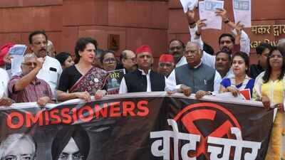 The INDIA bloc of Opposition parties will be leading a delegation to meet President of India Droupadi Murmu at 8 pm today. INDIA bloc top leaders to meet President today evening over functioning of EC under CEC Gyanesh Kumar, MPs to gather at Central Hall ahead of meeting