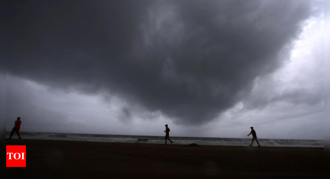 Cyclone alert issued for Andhra Pradesh, adjoining North Tamil Nadu ...