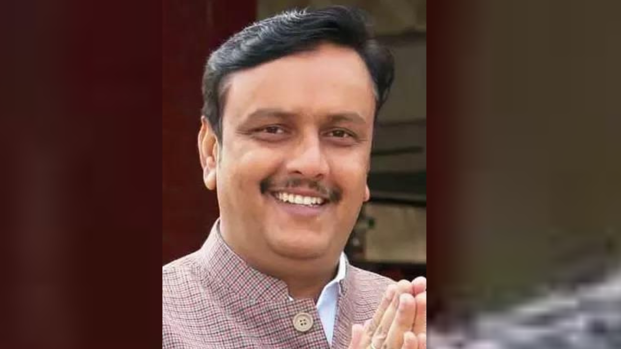 Ex-DSP shoots AAP neta in Punjab, 'on the run' - Punjab Narrative